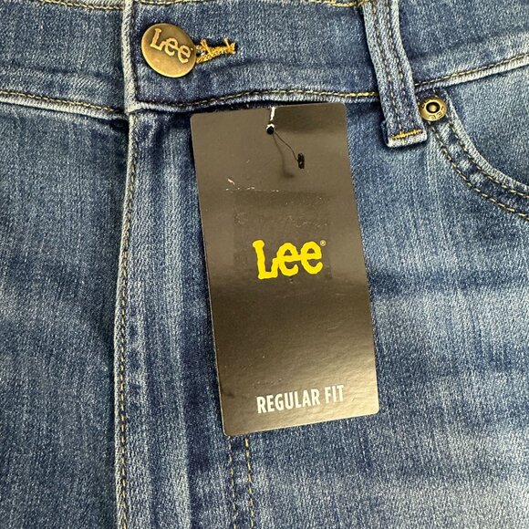 Lee Regular Fit Mens Denim Avenger Jean Shorts Size 36 Blue Cotton Blend Classic - Picture 2 of 7